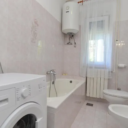 Fuer 4 Personen Ca 66 Qm In Banjole, Istrien Istrische Riviera Banjole
