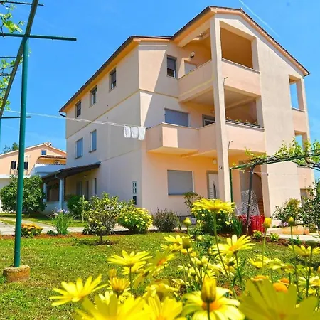 Apartment Fuer 4 Personen Ca 66 Qm In Banjole, Istrien Istrische Riviera *